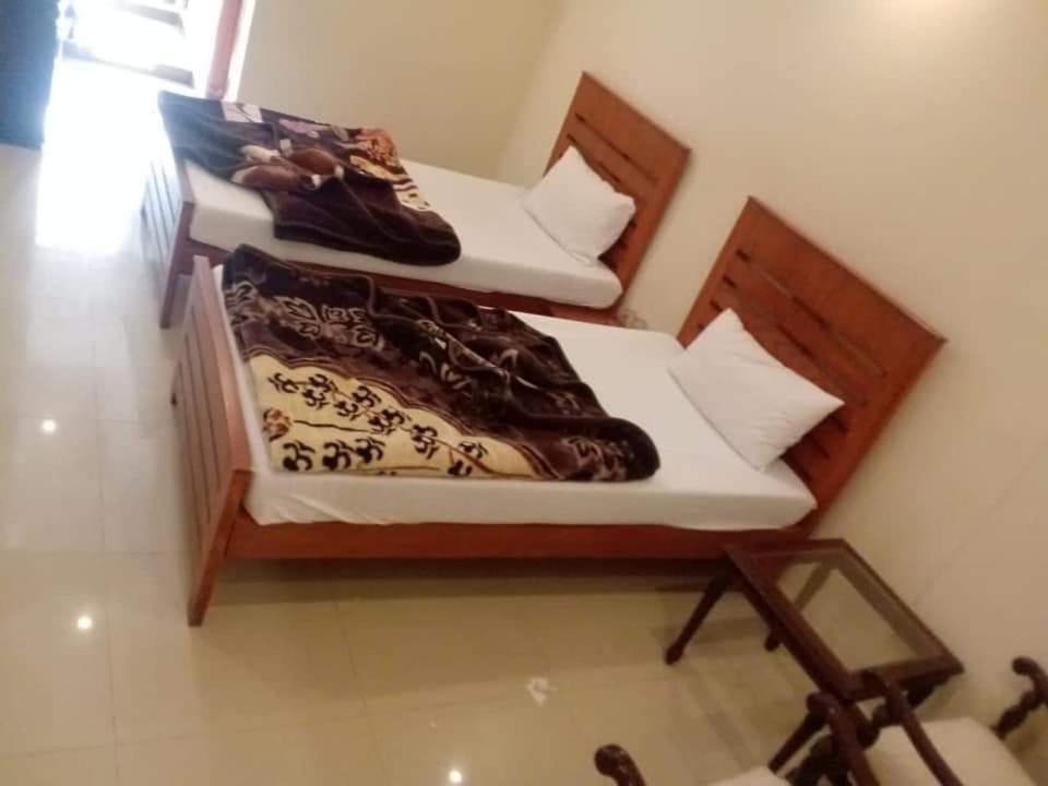 Pak Hotel Исламабад Екстериор снимка